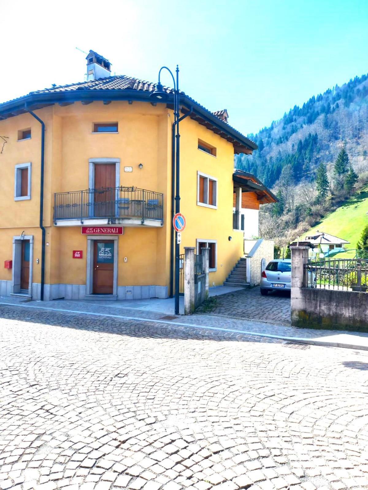 Albergo Diffuso Paularo Exterior photo